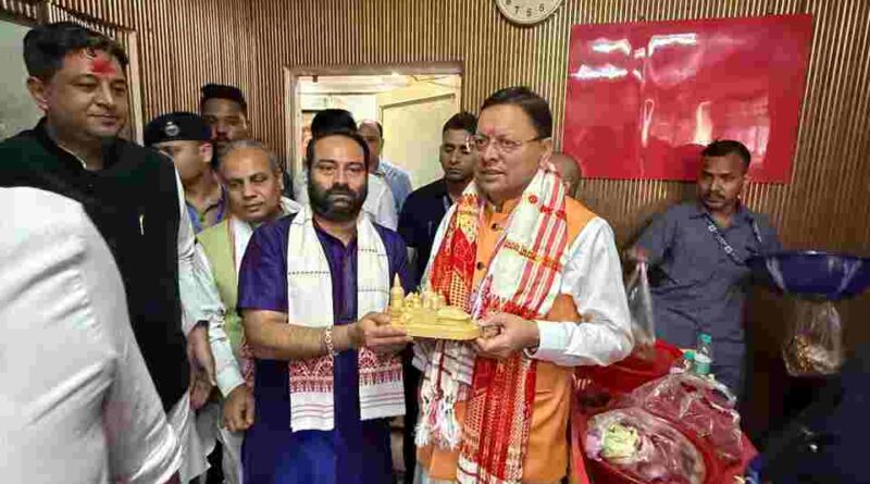 असम पहुंचे सीएम धामी,कामाख्या देवी मंदिर में की पूजा-अर्चना
