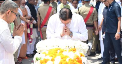 पूर्व मुख्यमंत्री मेजर जनरल भुवन चंद्र खंडूड़ी की अंतिम यात्रा में उमड़ा जनसैलाब,खड़खड़ी श्मशान घाट में राजकीय सम्मान के साथ किया गया अंतिम संस्कार