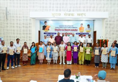 मुख्यमंत्री ने 483 अभ्यर्थियों को प्रदान किये नियुक्ति पत्र,साढ़े चार साल में 33 हजार अभ्यर्थियों को मिली सरकारी नौकरी