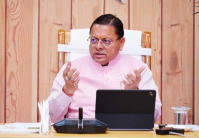CM धामी ने जिलाधिकारियों के साथ की वर्चुअल बैठक,बैठक में दिए सख्त निर्देश