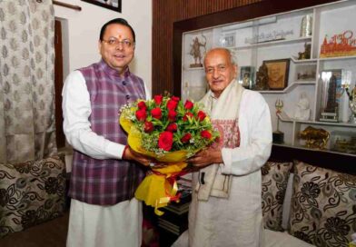 CM धामी पहुंचे भगत सिंह कोश्यारी के आवास,भगत दा को दी शुभकामनाएं