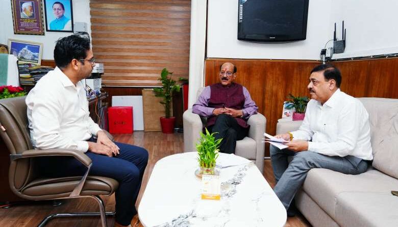 टिहरी में जगी मेडिकल कॉलेज बनने की उम्मीद,स्वास्थ्य मन्त्री ने दिए अधिकारियों को निर्देश