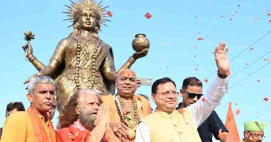 हरिपुर कालसी में 2100 दीपों से जगमगाया यमुना तट,सीएम धामी ने किया मां यमुना की प्रतिमा का अनावरण