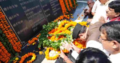 शहीद आंदोलनकारियों की पैतृक गांव या निवास क्षेत्र में स्थापित होंगी प्रतिमाएं,रामपुर तिराहा राज्य अतिथि गृह का होगा उच्चीकरण -CM – Apnu Uttarakhand
