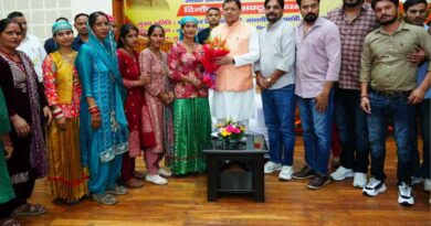 एससी-एसटी समुदाय के लोगों से सीएम धामी ने किया संवाद दूरस्थ क्षेत्रों से आए लोगों की समस्याएं सुनीं,अधिकारियों को समाधान के निर्देश